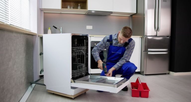 شركة تبوك للصيانة | فني صيانة غسالات فوق أوتوماتيك ونصف أوتوماتيك في تبوك | اتصل الآن 0562817815