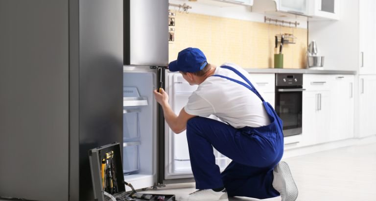 شركة تبوك للصيانة | تصليح جميع أنواع الثلاجات بتبوك | اتصل بنا الآن على 0562817815